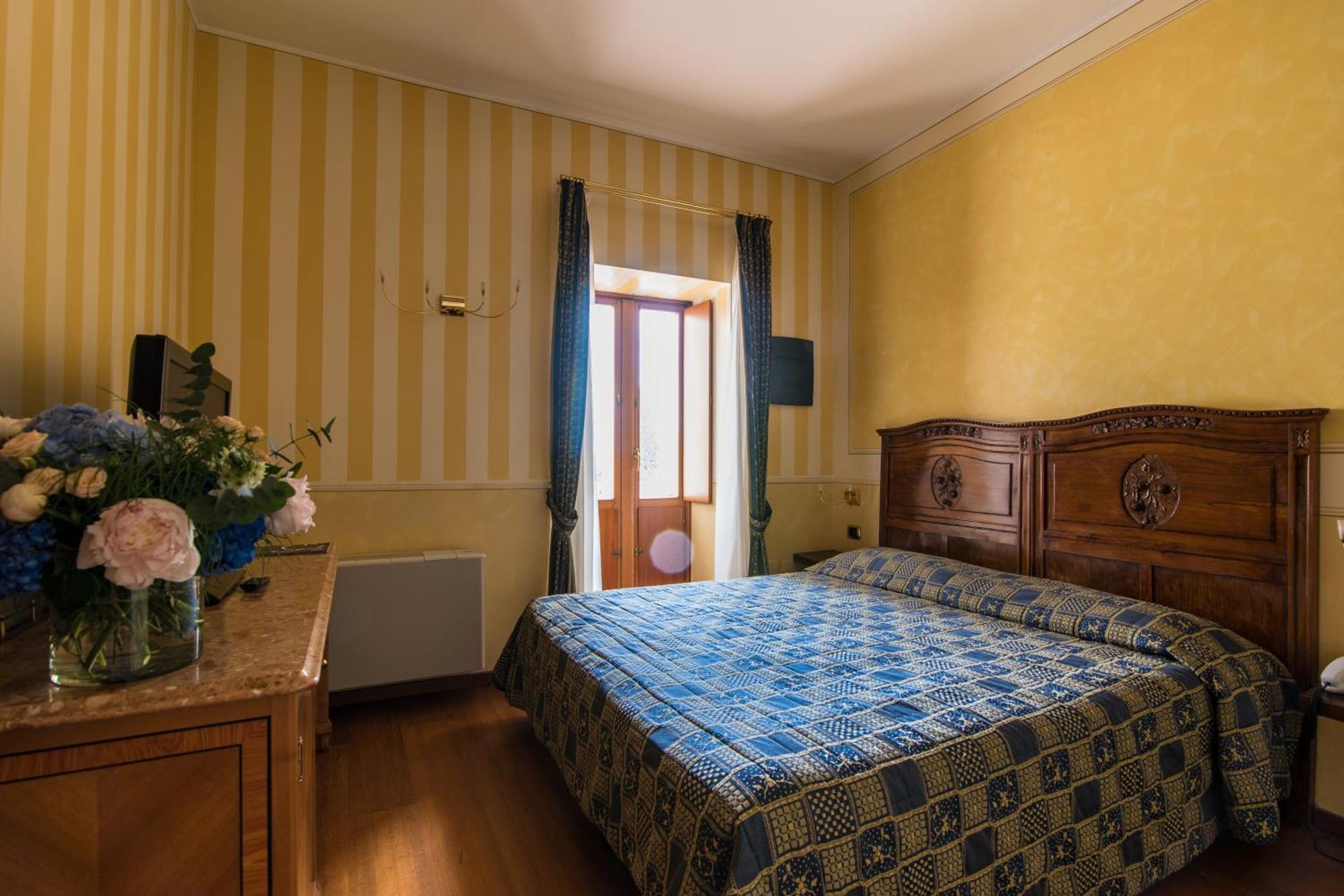 Hotel Porta Del Sole Soiano Del Lago Exteriér fotografie