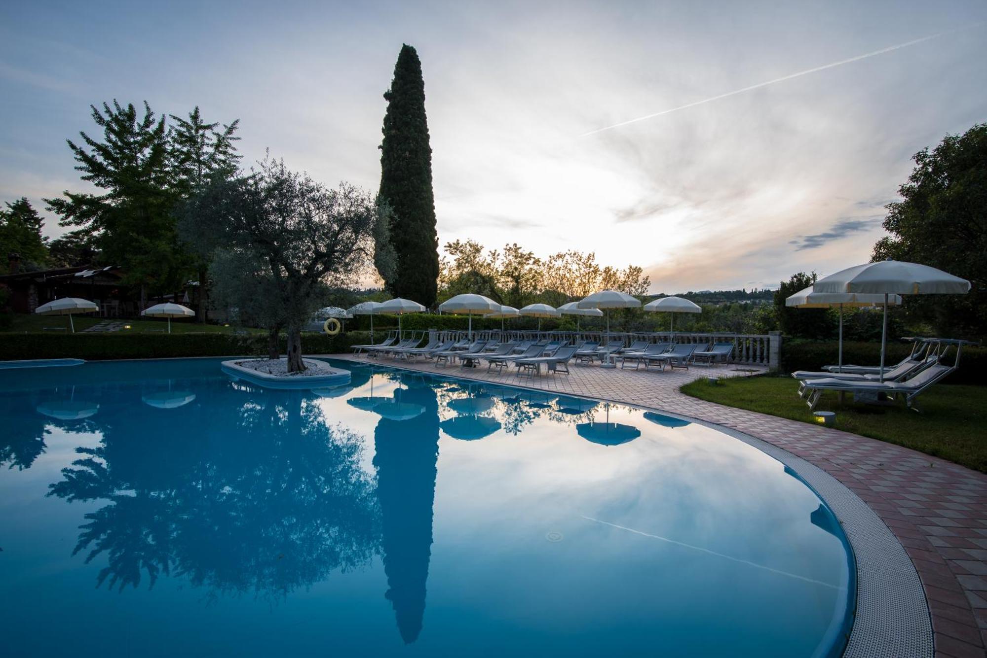 Hotel Porta Del Sole Soiano Del Lago Exteriér fotografie