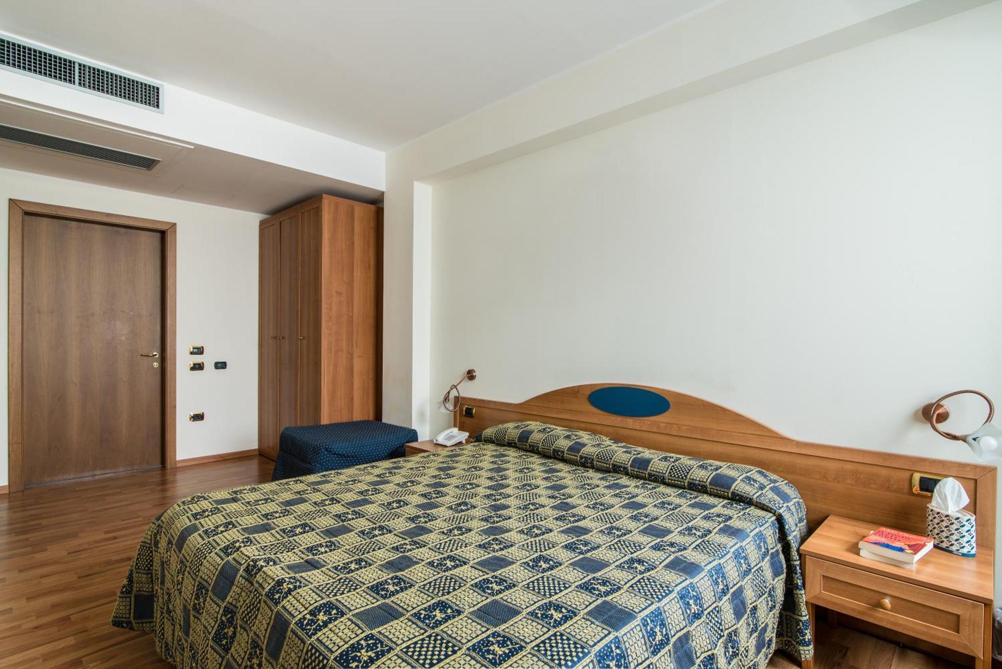 Hotel Porta Del Sole Soiano Del Lago Exteriér fotografie